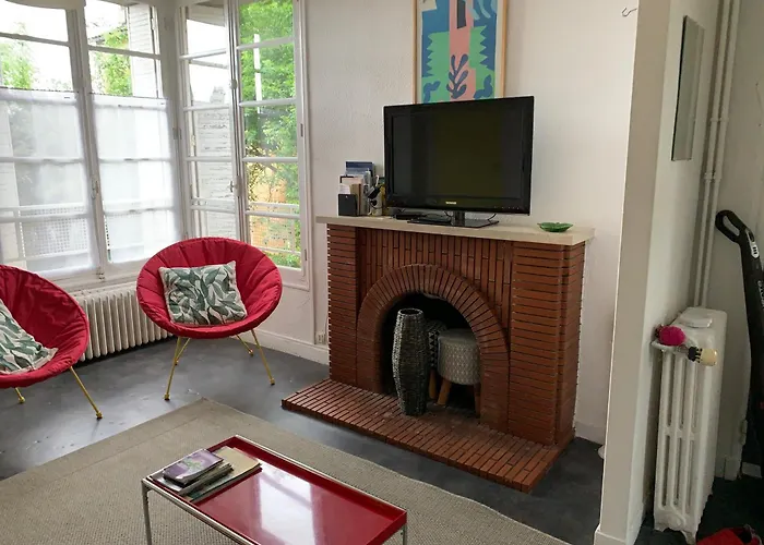 Les Acanthes 2ch Centre Poitiers